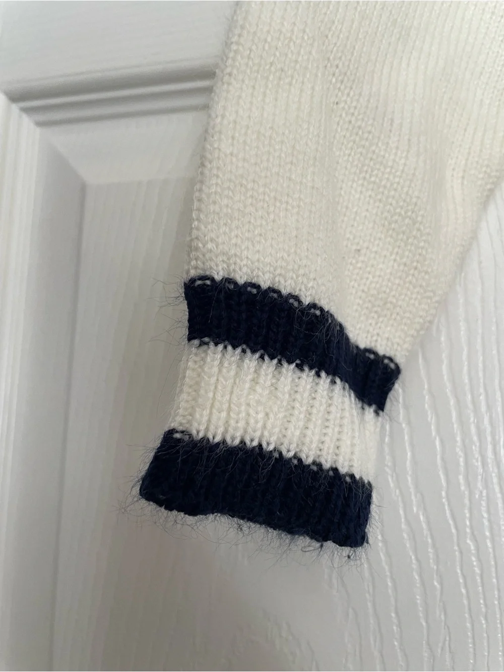 Vintage Carters size 18-24 months Classic Cable-Knit V-Neck Cardigan Sweater